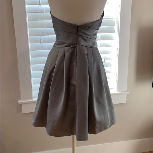 Size 10 David’s bridal silver/gray strapless dress - Picture 4 of 8